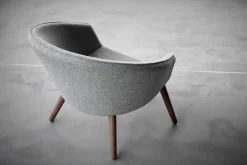 Fredericia Ditzel fåtölj, light grey - lackerad valnöt