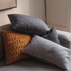 Fritz Hansen Aiayu kudde, 40 x 60 cm, antracit