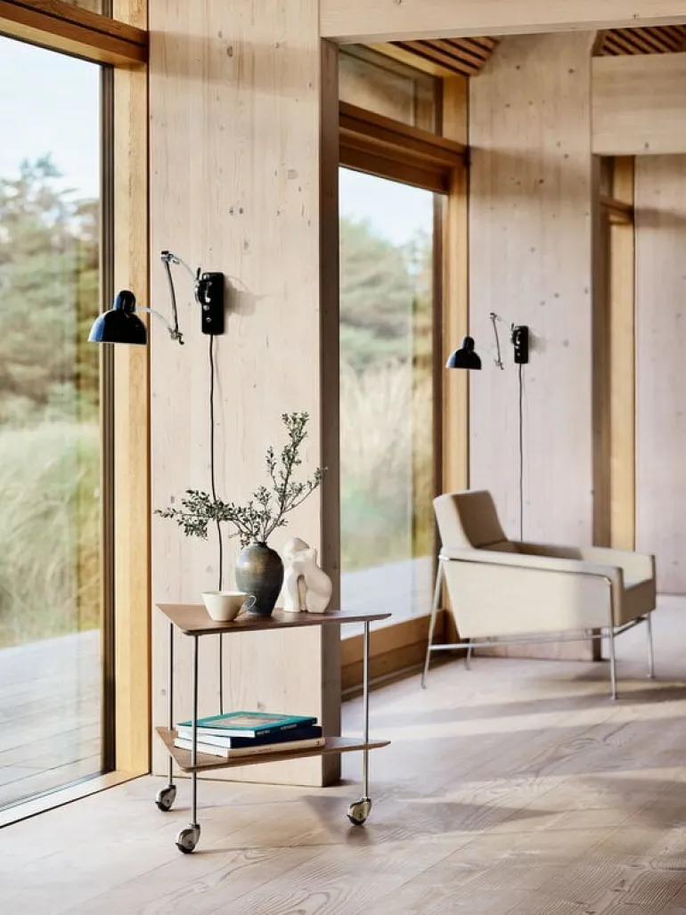 Fritz Hansen AJ serveringsvagn, valnöt