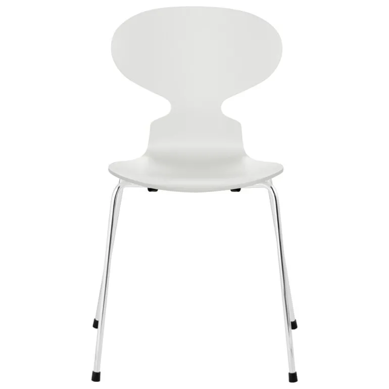 Fritz Hansen Ant stol 3101, vitlackerad ask - krom