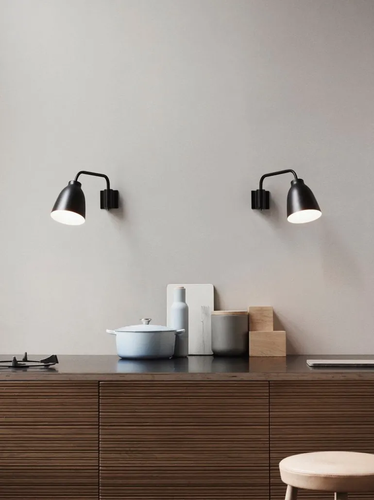 Fritz Hansen Caravaggio Read vägglampa, mattsvart