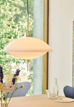 Fritz Hansen Clam pendel, 55 cm, opal