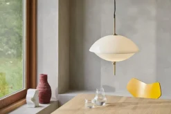 Fritz Hansen Clam pendellampa, 44 cm, opal