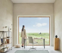 Fritz Hansen CM sittpuff, liten, ljusgrå