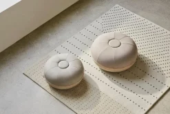 Fritz Hansen CM sittpuff, liten, ljusgrå