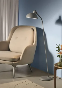 Fritz Hansen Kaiser Idell 6556-F golvlampa, Easy Grey