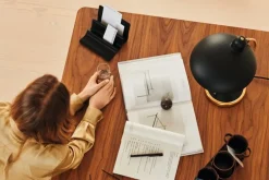 Fritz Hansen Kaiser Idell 6631-T Luxus bordslampa, matt svart – mässing