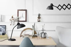 Fritz Hansen Kaiser Idell 6718-W vägglampa, matt svart