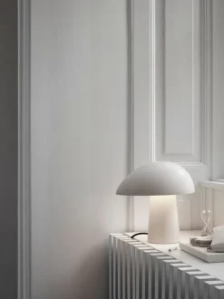 Fritz Hansen Night Owl bordslampa, rökvit