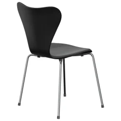 Fritz Hansen Series 7 3107 stol, krom - svart ask - Essential svart läder