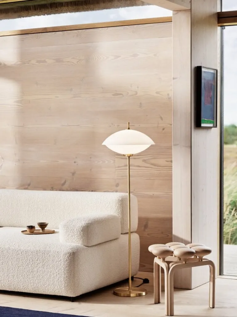 Fritz Hansen Utzon pall, oljad bok