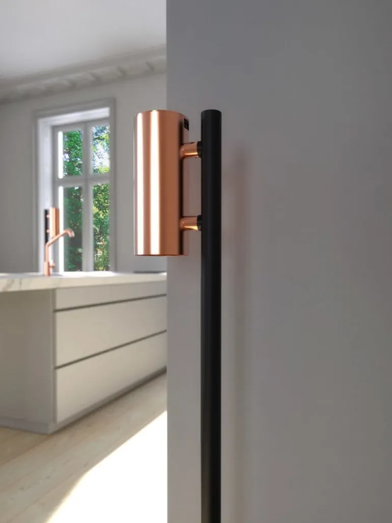 Frost Nova2 golvställ för tvål- och handspritsdispenser, mattsvart