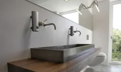 Frost Nova2 tvåldispenser 3, väggmonterad, borstat stål