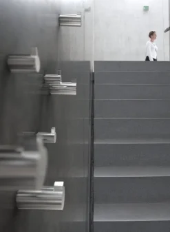 Frost Nova2 väggkrok 6, 2 stycken, borstat stål