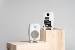 Genelec G Two (B) aktiv högtalare, vit