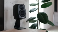 Genelec G Two (B) aktiv högtalare, svart