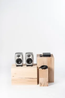 Genelec G Two (B) aktiv högtalare, RAW aluminium