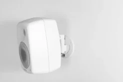 Genelec Väggfäste för G Two/G Three-högtalare, vit