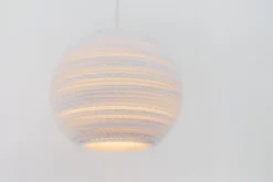 Graypants Moon14 pendellampa, vit