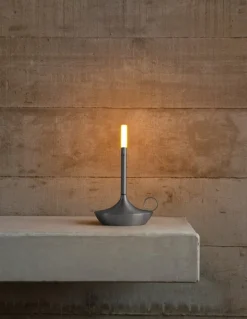 Graypants Wick S bordslampa, batteridriven, grafit