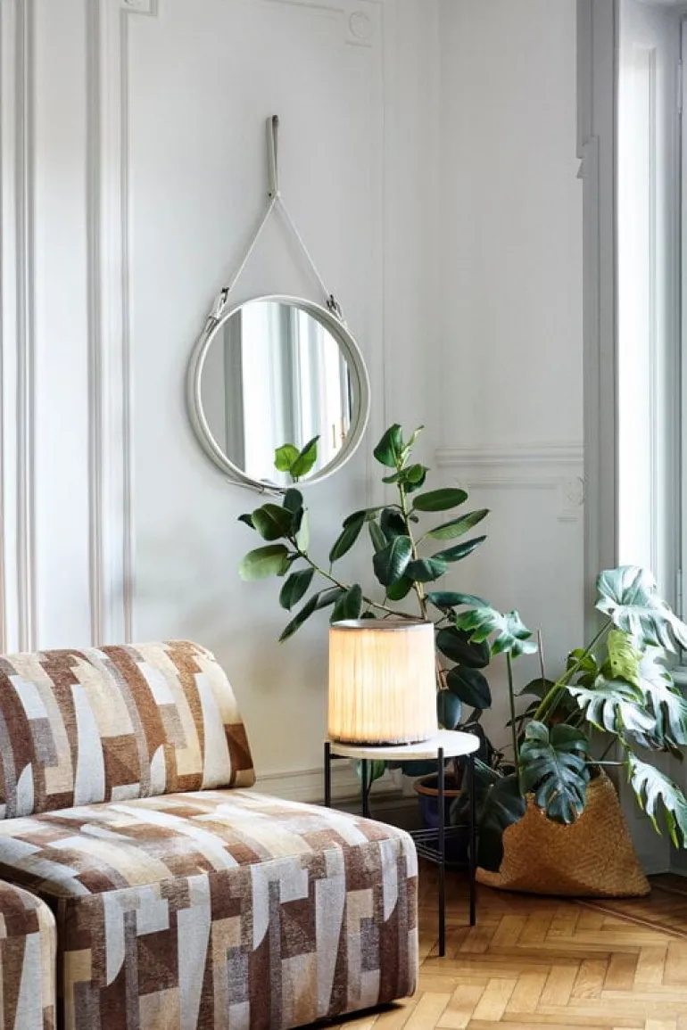 GUBI Adnet spegel, M, gräddfärgat läder