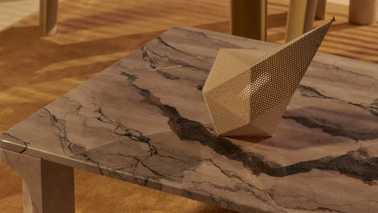 GUBI Bagdad bärbar lampa, krämvit