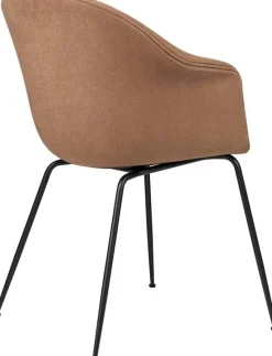 GUBI Bat stol, Hot Madison Reloaded CH1249-495 - svart bas