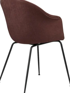 GUBI Bat stol, Hot Madison Reloaded CH1249/715 - svart bas