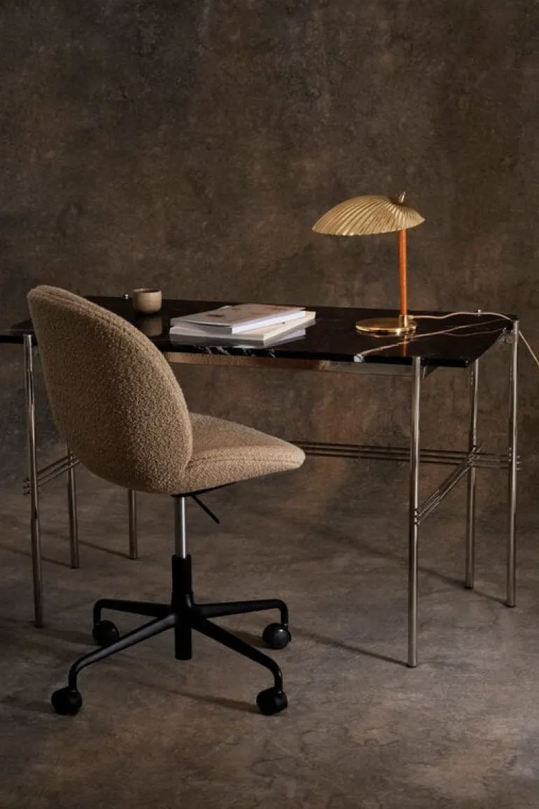 GUBI Beetle mötesstol med länkhjul, höj- och sänkbar, Karakorum 003