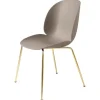 GUBI Beetle stol, halvmatt mässing - new beige