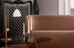 GUBI Bestlite BL1 bordslampa, mässing - benporslin