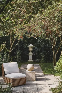 GUBI Bohemian 72 loungefåtölj, rotting - Diagonal Boucle 007