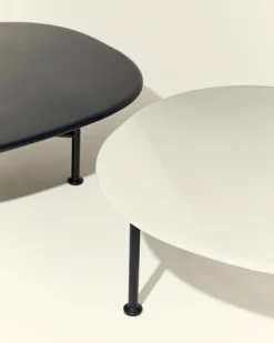 GUBI Carmel soffbord, 75 x 75 cm, svart - musselvit