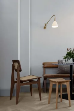 GUBI C-Chair, cane - oljad valnöt