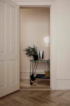 GUBI Cobra vägglampa, vit