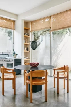 GUBI Daumiller fåtölj, gyllene furu