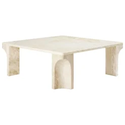 GUBI Doric soffbord, 80 x 80 cm, neutral vit travertin