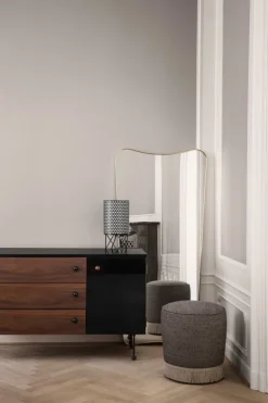 GUBI F.A. 33 spegel, stor, polerad mässing