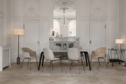 GUBI Gravity golvlampa, svart marmor