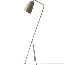 GUBI Gräshoppa golvlampa, warm grey
