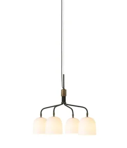 GUBI Howard ljuskrona, 4 armar, kort, benporslin