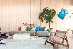 GUBI MR01 Initial stol, oljad valnöt