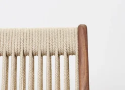 GUBI MR01 Initial stol, oljad valnöt