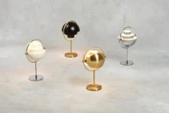 GUBI Multi-Lite bärbar bordslampa, krom - vit