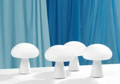 GUBI Obello bärbar bordslampa, frostat glas