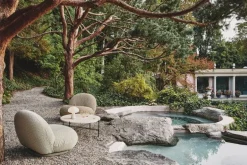 GUBI Pacha Outdoor loungefåtölj, svängbar bas, Chevron FR 022