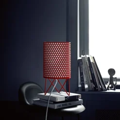 GUBI Pedrera ABC bordslampa, svart