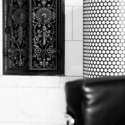 GUBI Pedrera golvlampa, svart