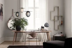 GUBI Satellite pendellampa, medium, regngrå