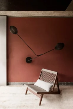 GUBI Satellite vägglampa, cream white - halvmatt